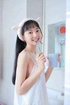 美女多烦恼